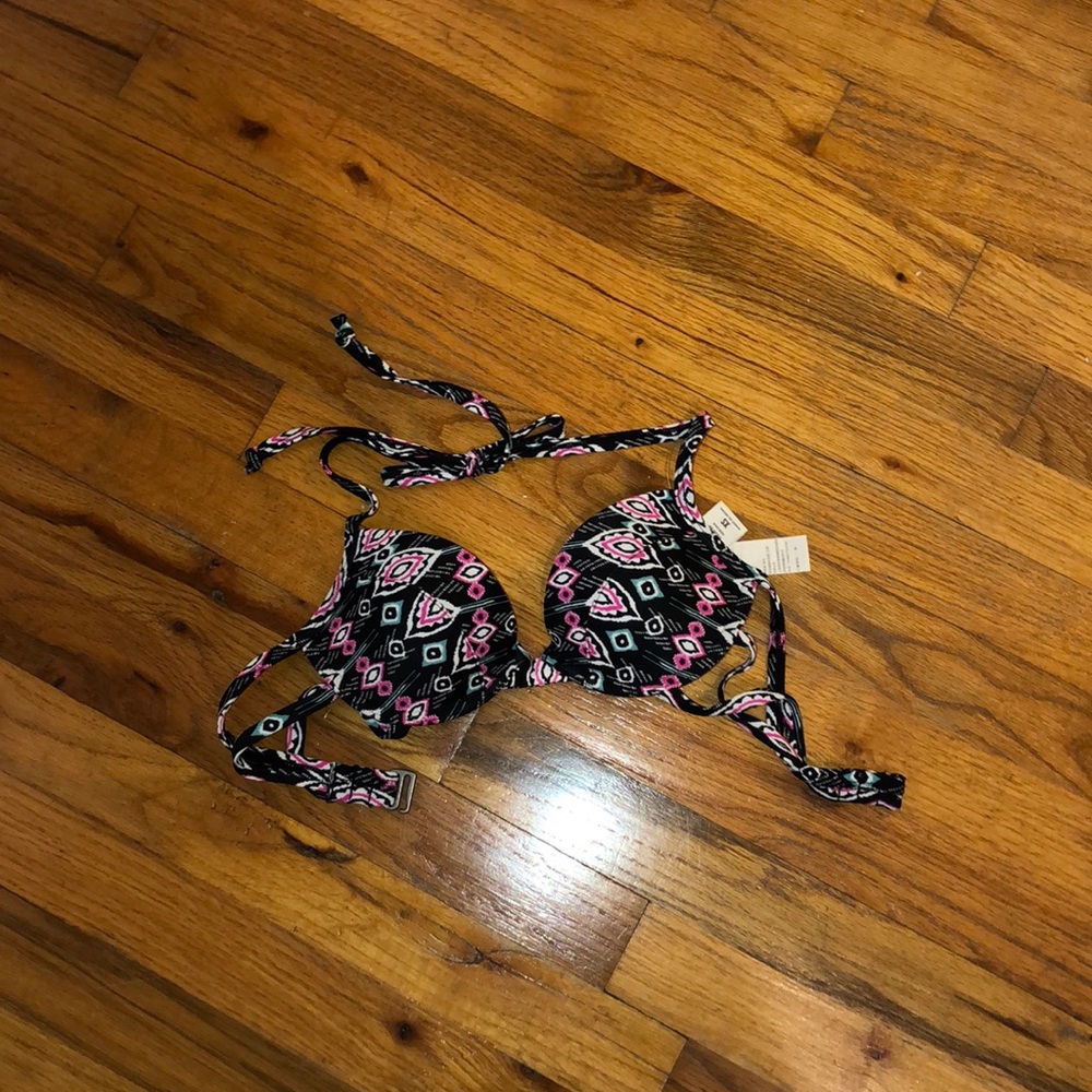 Push-up bikini top